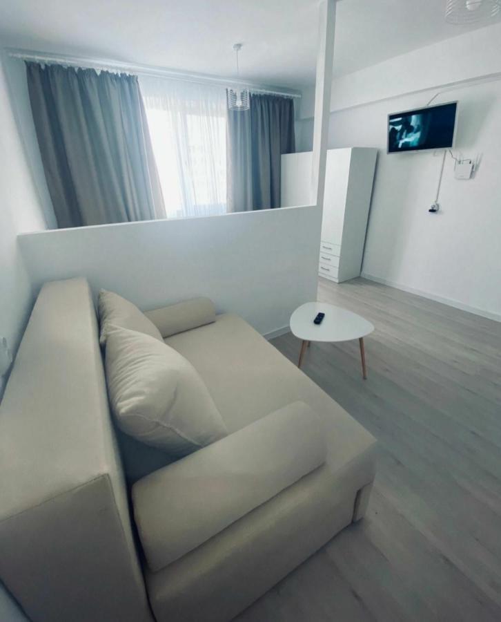 Garsoniera Craiova Centru Apartment Bagian luar foto